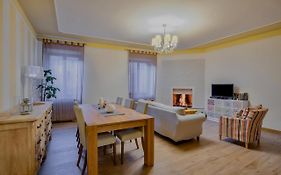 Orvieto Cosy Apartment + Fireplace